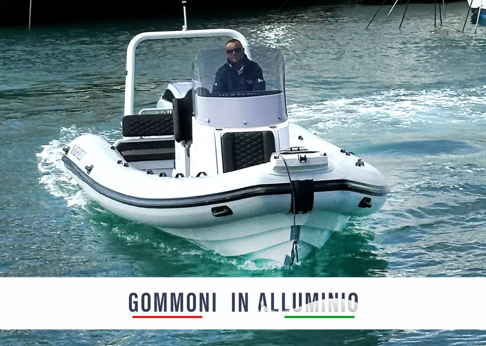Gommoni con chiglia in alluminio: la scelta ideale per il charter a vela
